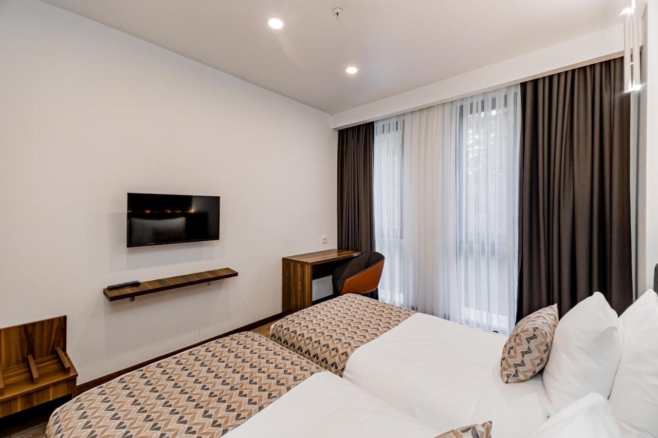 Kutaisi Inn Hotel 5*